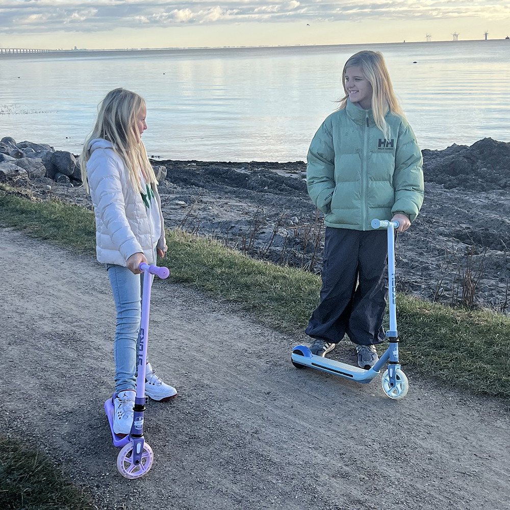 Story E-Motion Kids Electric Scooter