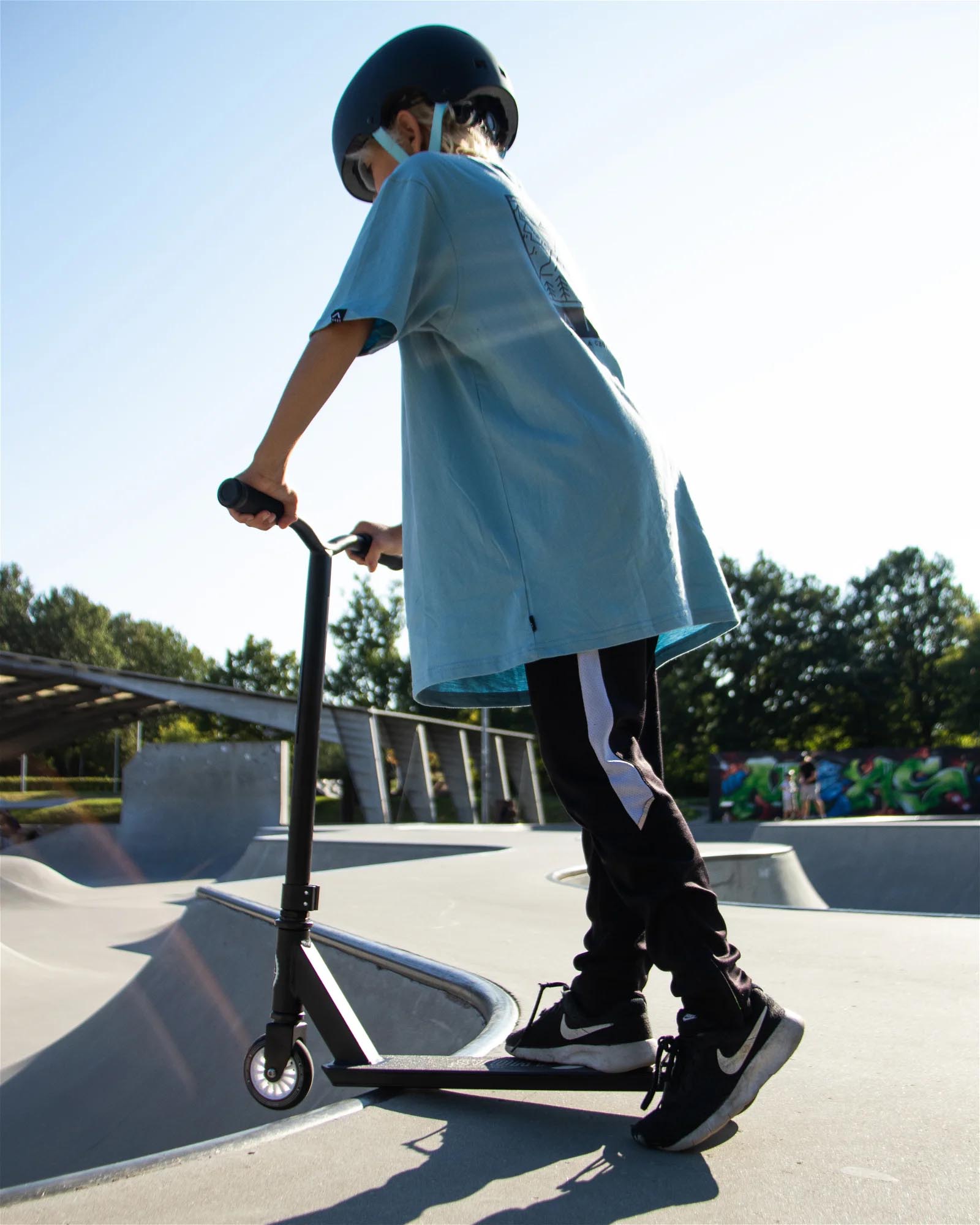 Story Shredder Stunt Scooter