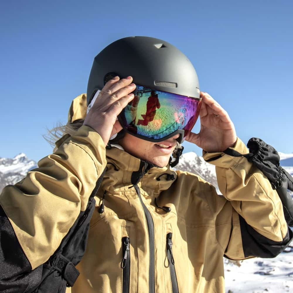 Ski goggles with helmet online