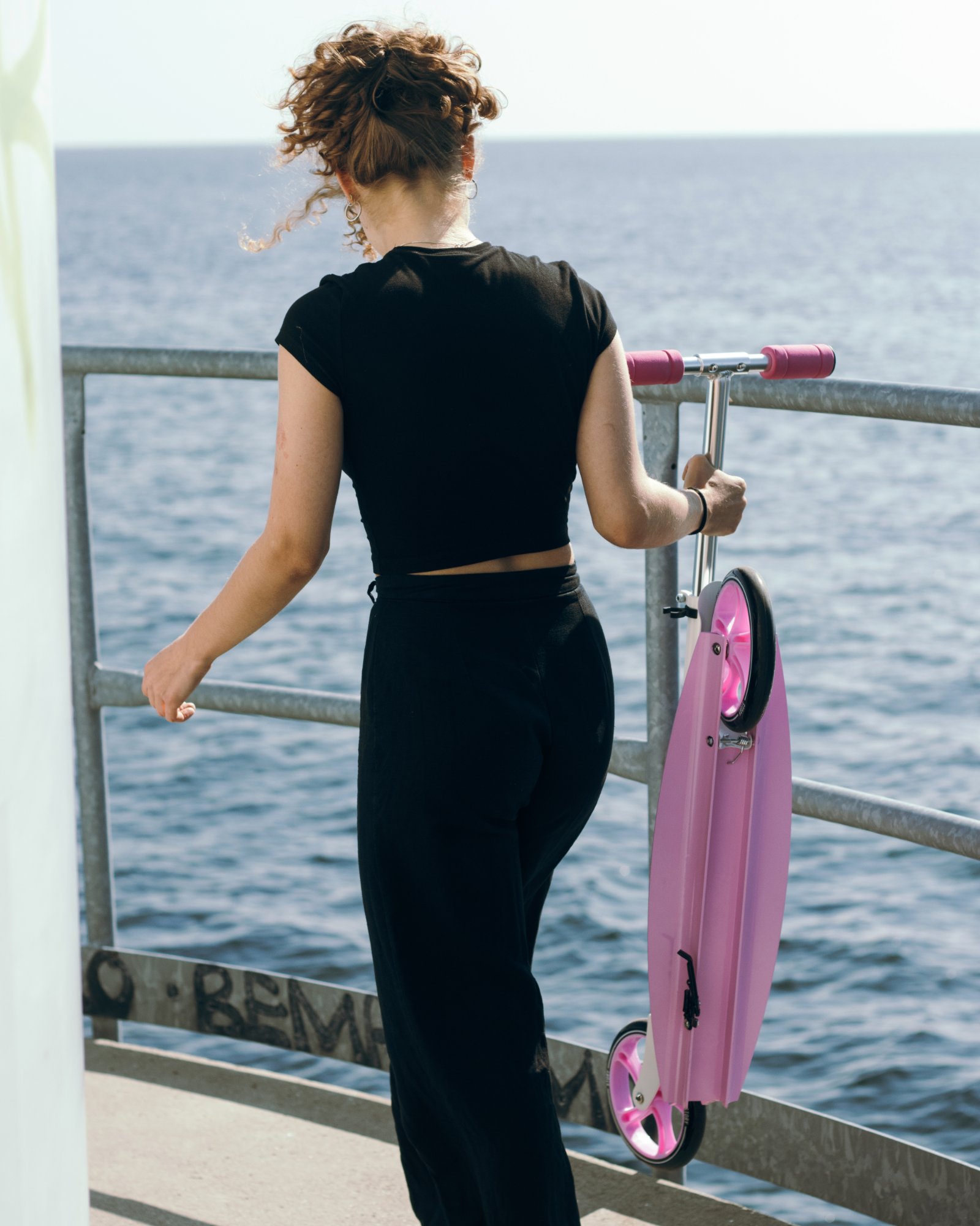 Story Swift Foldable Commuter Scooter