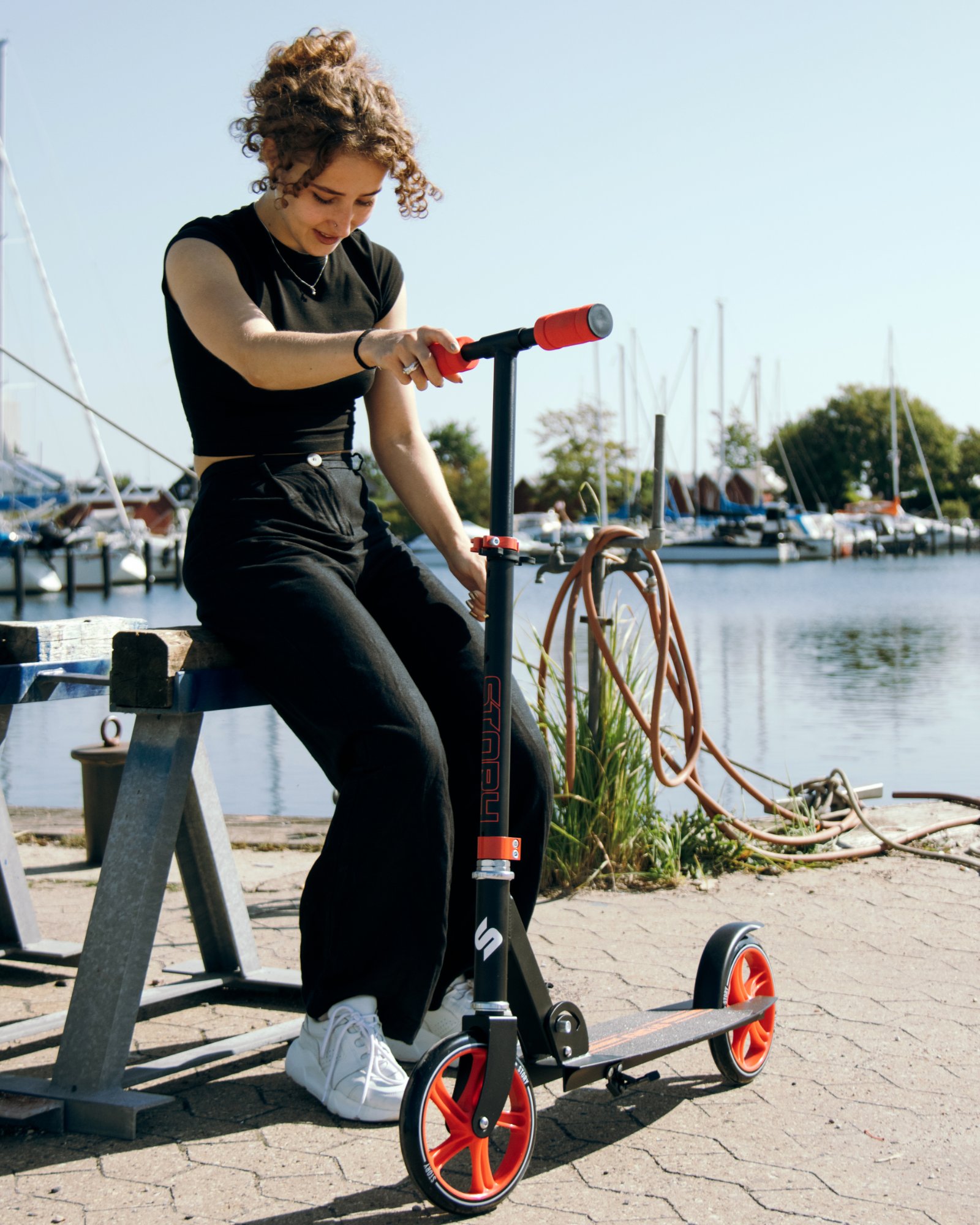 Story Swift Foldable Commuter Scooter