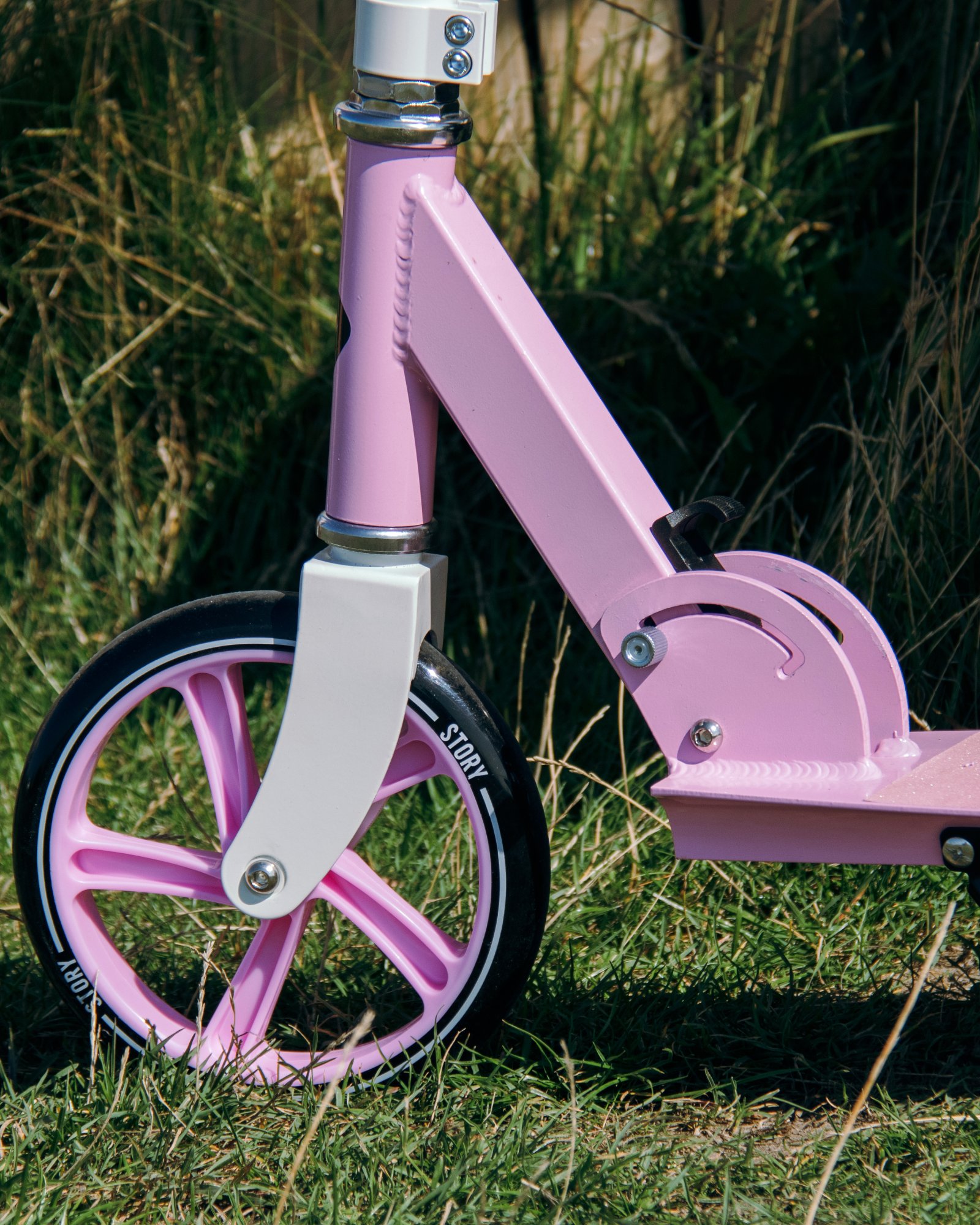 Story Swift Foldable Commuter Scooter